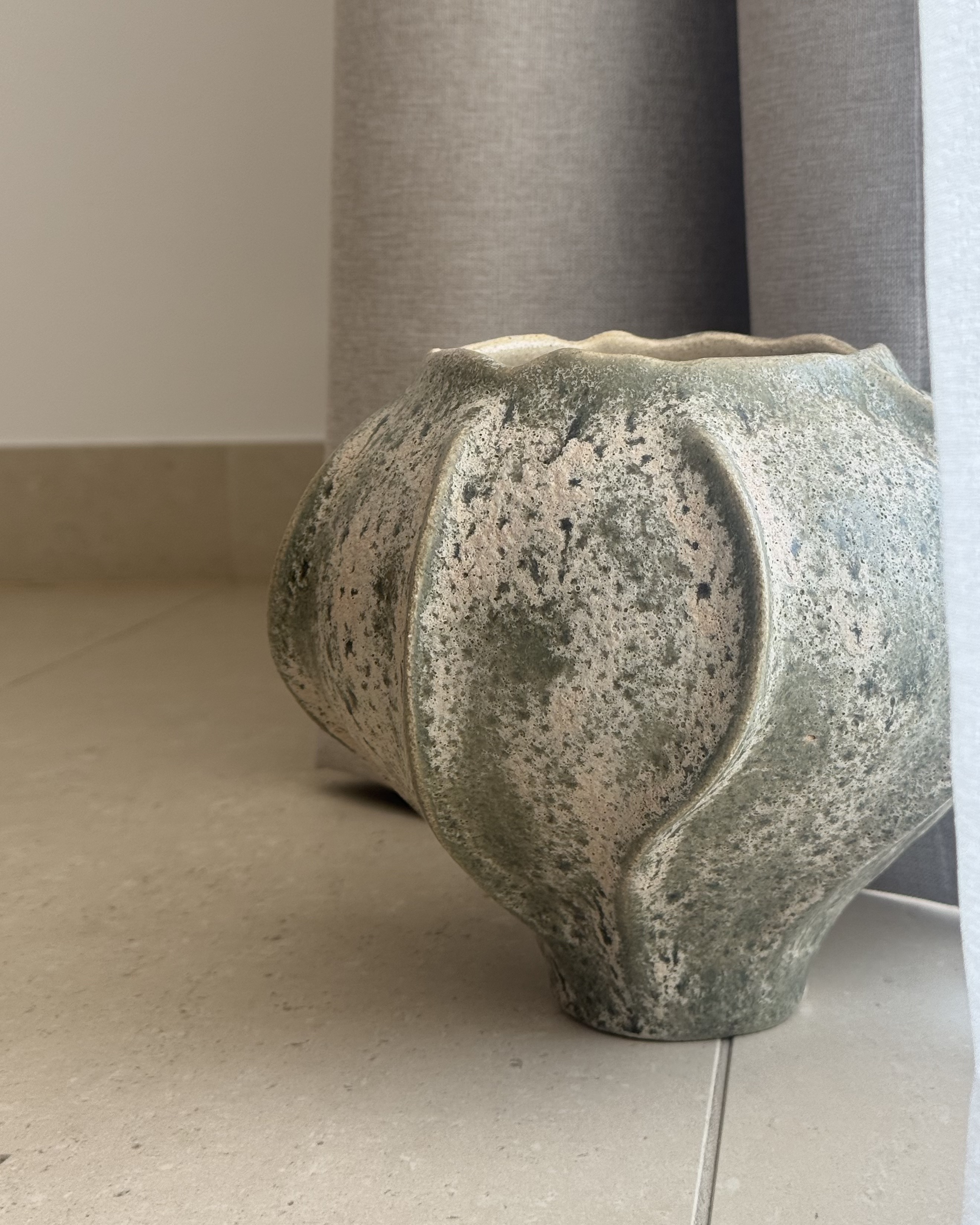 Olea Vase view 1