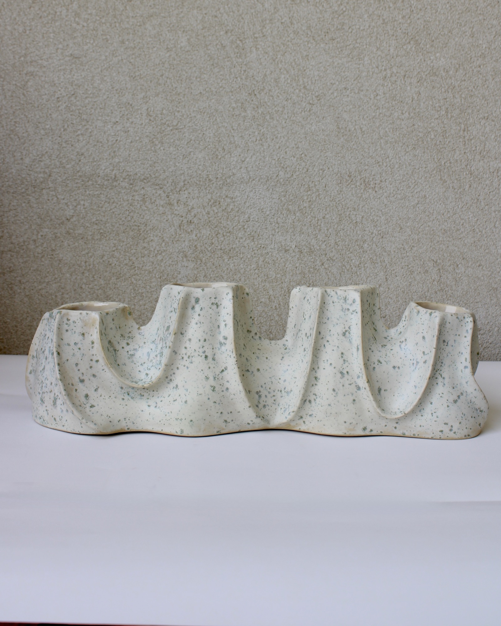 Quattour Vase view 1